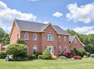 237 Chestnut Ridge Rd, Kenna, WV 25248