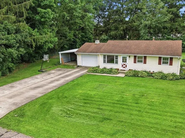 15 E Mound St, Fredericktown, OH 43019