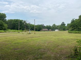 909 Dunlap St, Mount Vernon, TX 75457