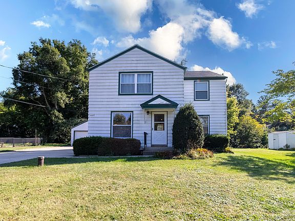 Duplex on 1/2 acre!