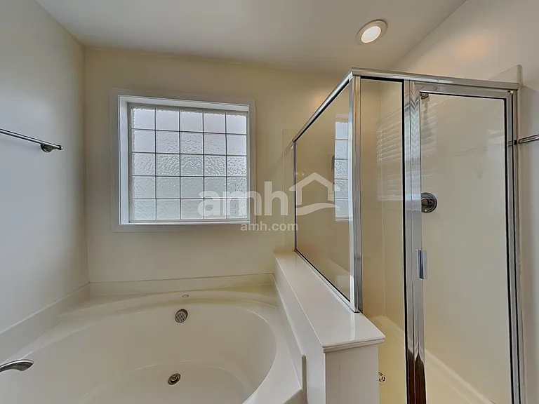 369 Collinsworth Dr — Photo 11