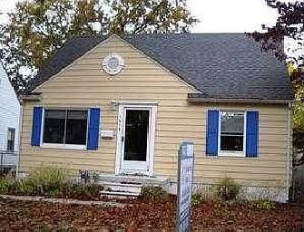 1st image of 1656 W Saratoga Ave