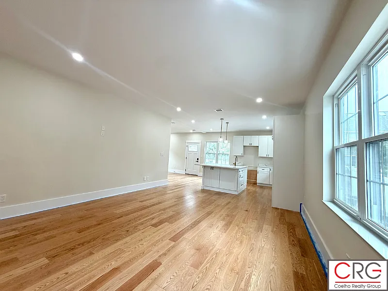 4 bed, 3.5 bath, 2581 sqft, $6,000 — Photo 3