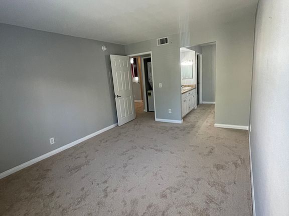 4th image of 21520 Burbank Blvd #200