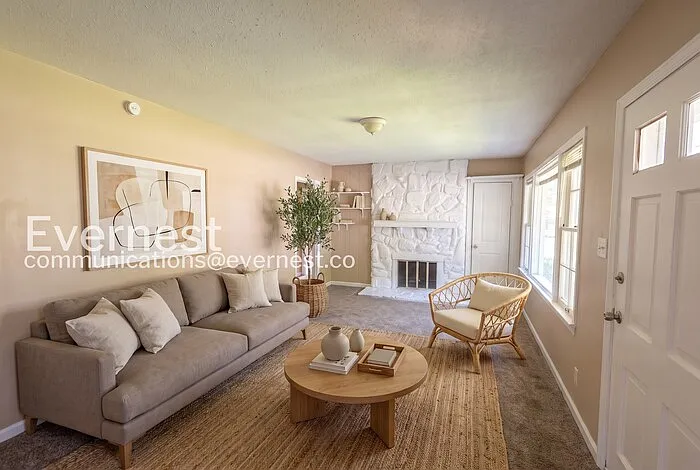 3 bed, 1.0 bath, 1062 sqft, $1,095 — Photo 2