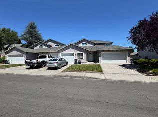 1523 Hollyhock Dr APT A, Medford, OR 97504