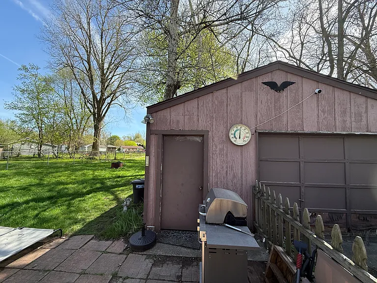 820 Forest Dr — Photo 10