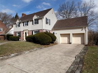 1014 Blackridge Rd, Pittsburgh, PA 15235