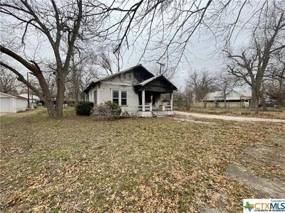 203 N Hogan St, Holland, TX, 76534