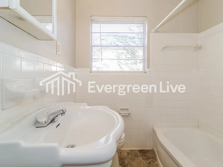 3404 Renault St — Photo 13