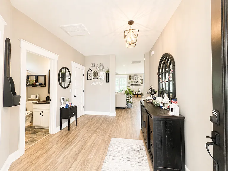 711 Torridon Ln — Photo 3
