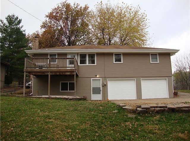 2nd image of 2421 N Leonard Rd