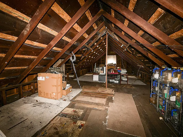 125 W Center St — Photo 11