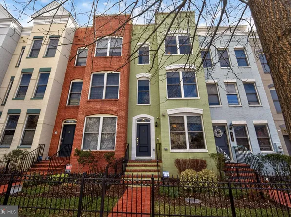 814 3rd St SE, Washington, DC 20003