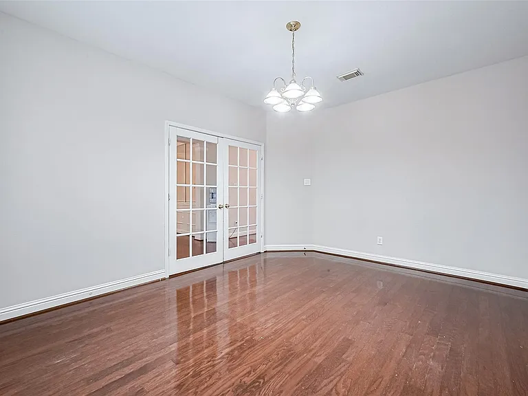 5547 Cranston Ct — Photo 10