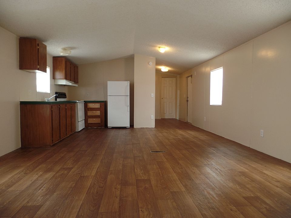 2nd image of 3535 Roberts Ave Lot 016