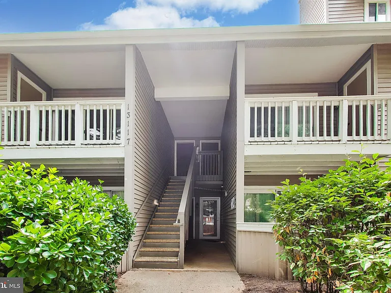13117 Wonderland Way #4 — Photo 4