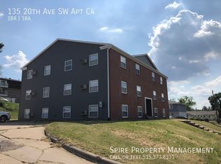 135 20th Ave SW APT C4, Cedar Rapids, IA 52404