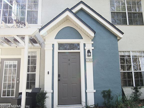2nd image of 13703 RICHMOND PARK Drive N #2308