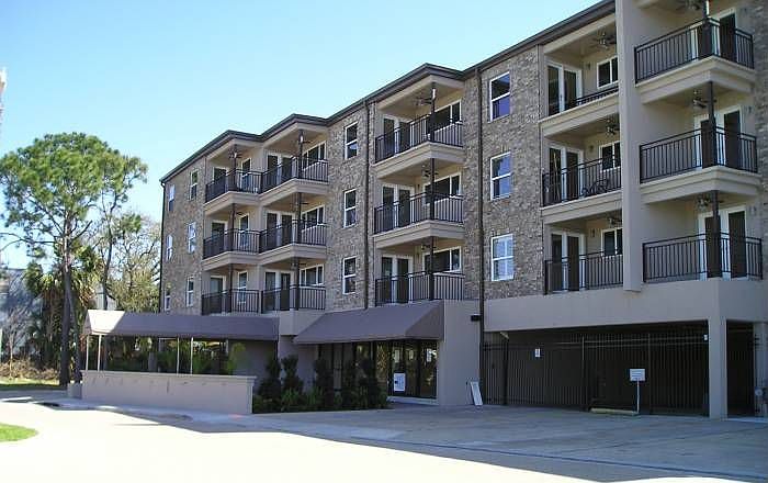 Front Exterior of Bldg