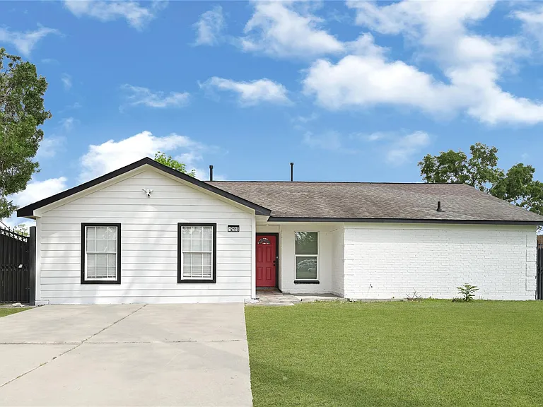 12115 Wood Forest Dr — Photo 14