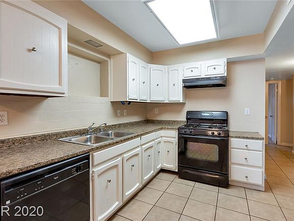 5th image of 1205 Greenway Dr