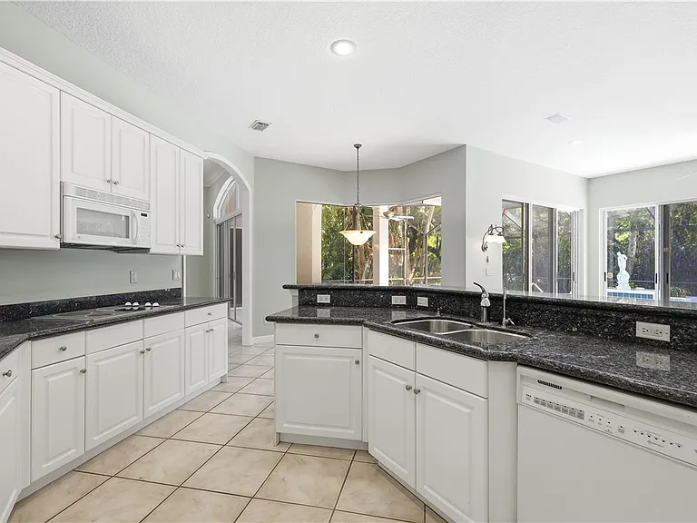 140 N White Jewel Ct — Photo 7