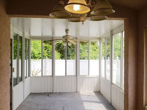 3rd image of 2868 Stags Leap Dr