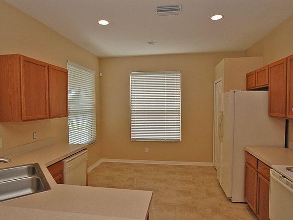 4th image of 17916 Havenview Ln
