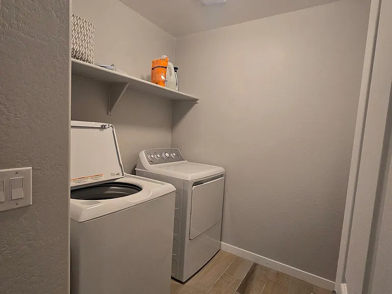 10968 W Baden St — Photo 16