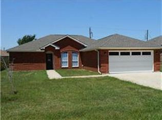 325 Anchor Ln, Gun Barrel City, TX 75156