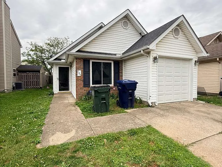 709 Statesman Way — Photo 7