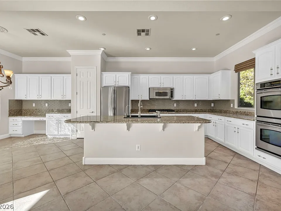 37 Stonemark Dr
