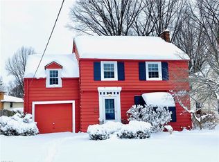 772 Quilliams Rd, Cleveland Heights, OH 44121