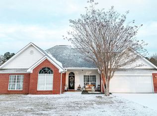 6341 Wolfe Rd, Columbus, MS 39705