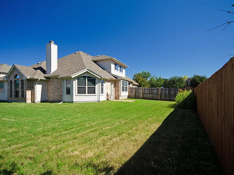 907 Mustang Ridge Dr — Photo 24
