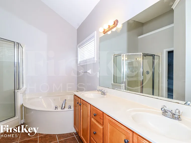 2676 Bending Elm Dr — Photo 9