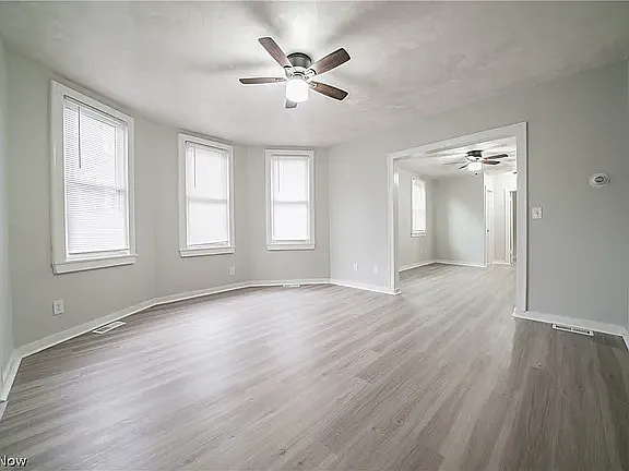 3 bed, 1380 sqft, $1,830 — Photo 3