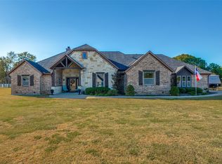 577 Hidden Lakes Blvd, Gunter, TX 75058