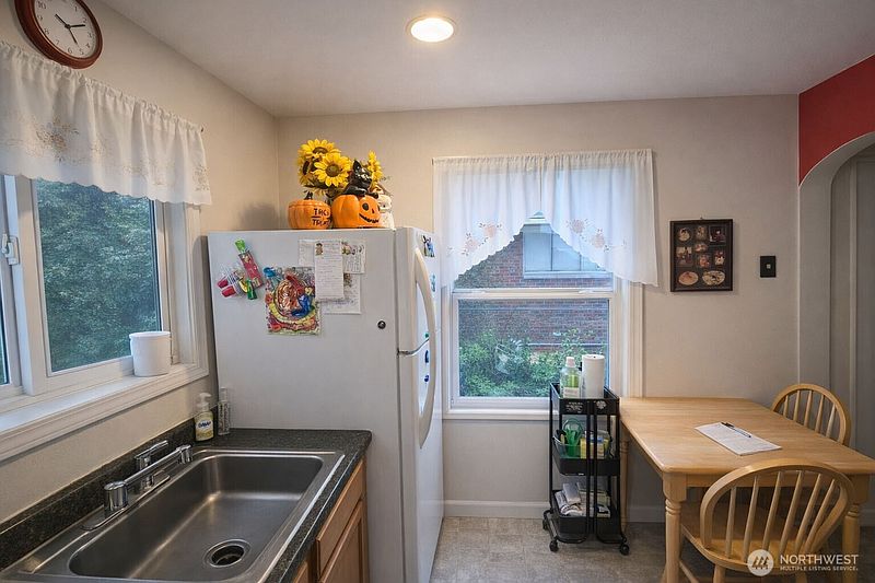 4th image of 8309 Maple Street SW