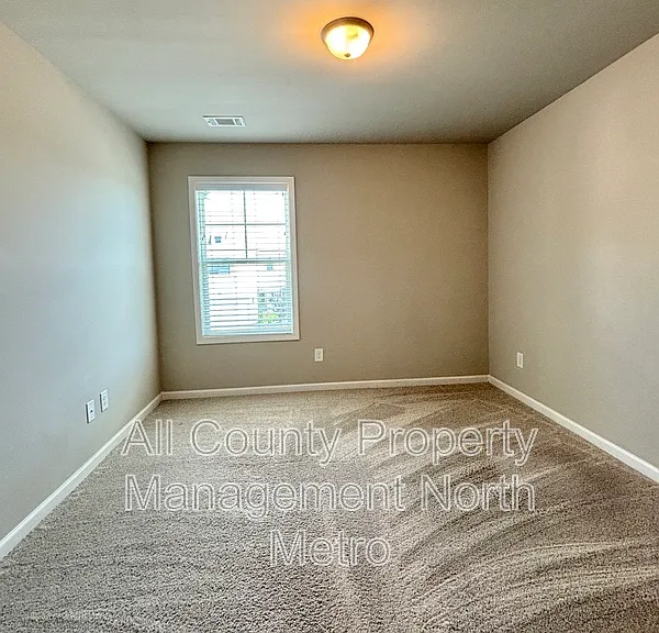 5064 Silver Fox Trl — Photo 8
