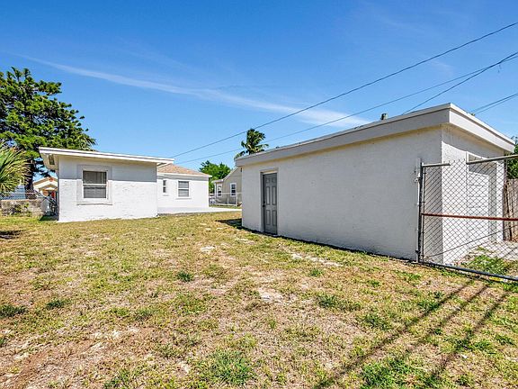 5th image of 950 29th Street
