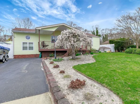 67 Circle Drive N, East Patchogue, NY 11772