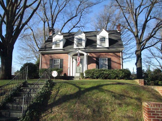 1st image of 160 Westminster Ct