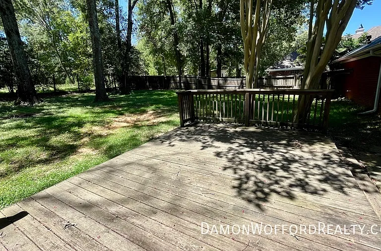 308 Woodrun Dr — Photo 26
