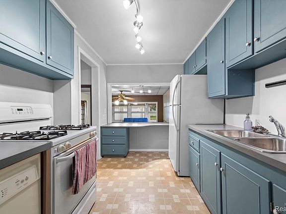 5th image of 9235 Whitall Ln