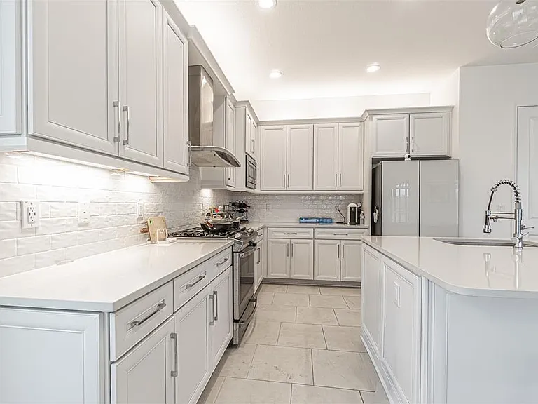 32353 Rosewood Meadow Ln — Photo 8