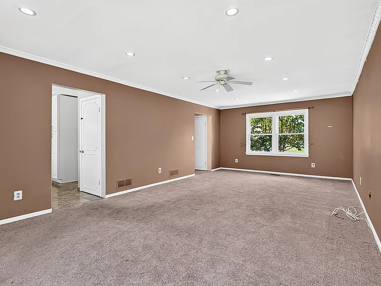 12 Mershon Ln — Photo 15