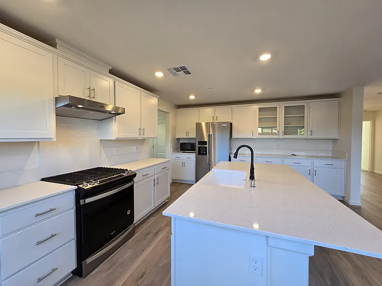 6701 E Nevada Ave — Photo 35