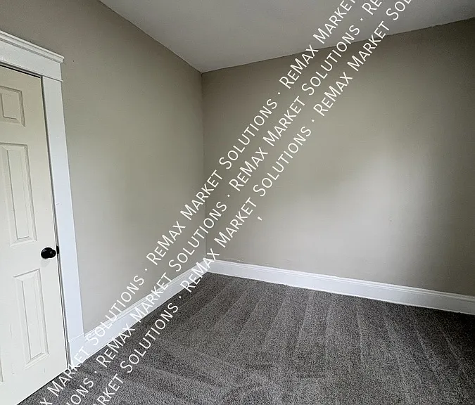 3366 E 130th St #2 — Photo 4